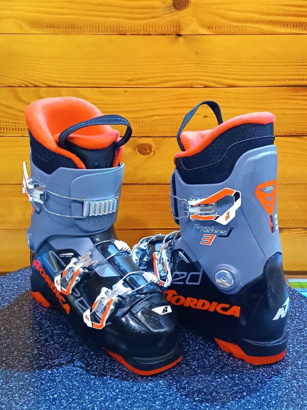 LYŽIARKY NORDICA SPEED MACHINE J3 GREY 26MP